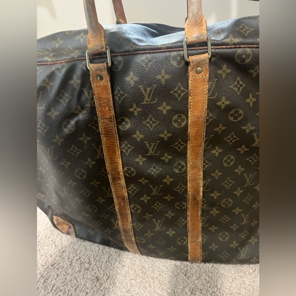 Louis Vuitton Vintage Monogram Zip Around Travel Bag - Authentic - Picture 3 of 10